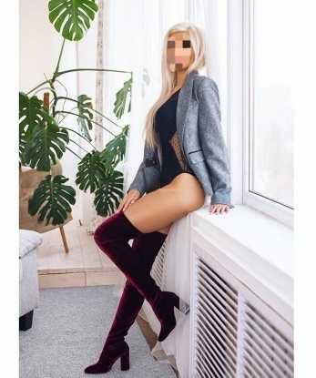 Анкета проститутки Карина - город Новопокровка, 21 год, №7000